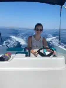 leslie en mode capitaine